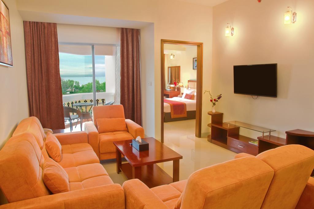 Sea Pearl Beach Resort & Spa Кокс Базар Екстериор снимка